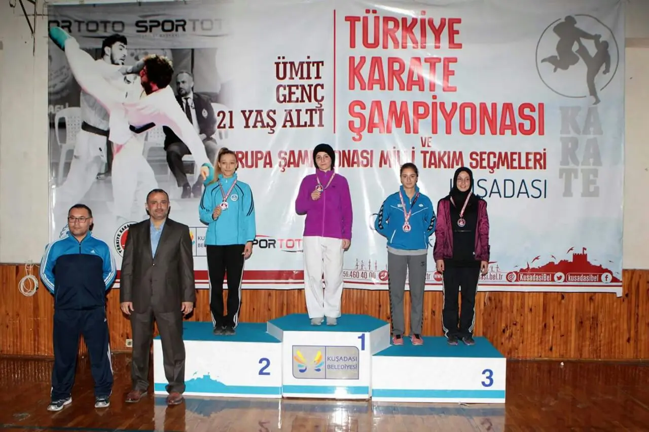 Haber: Hendek’li Karatecilerden Altı Madalya - Galeri-3