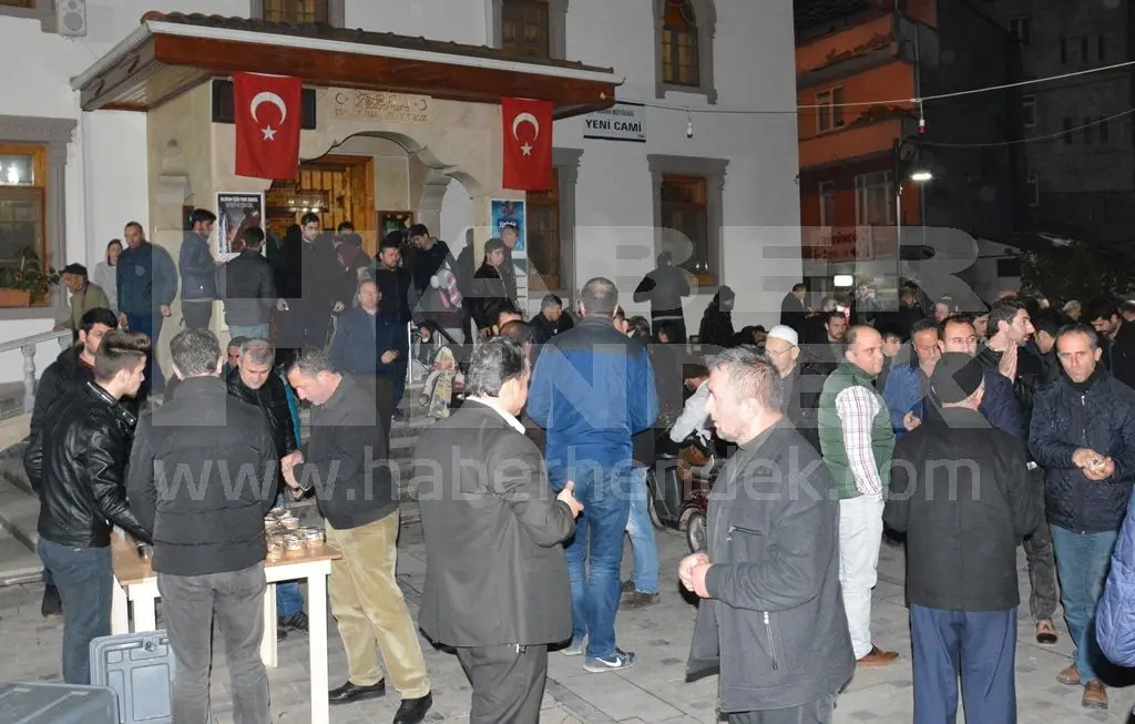 Haber: Hendekli ülkücülerden hainlere mesaj: Şehitler ölmez, vatan bölünmez! - Galeri-5