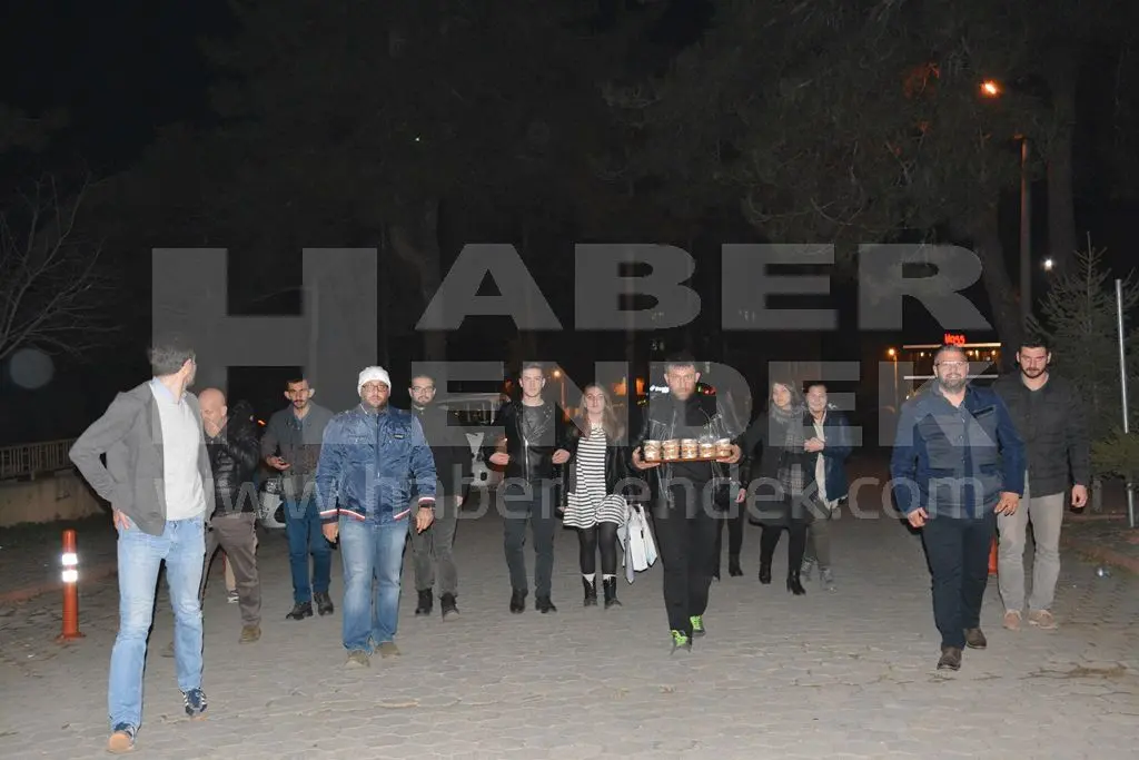 Haber: Hendekli ülkücülerden hainlere mesaj: Şehitler ölmez, vatan bölünmez! - Galeri-2