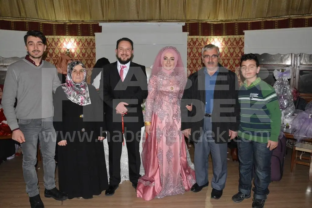 Haber: Yener ve Rabia Evlilik Yolunda İlk Adımı Attı - Galeri-5