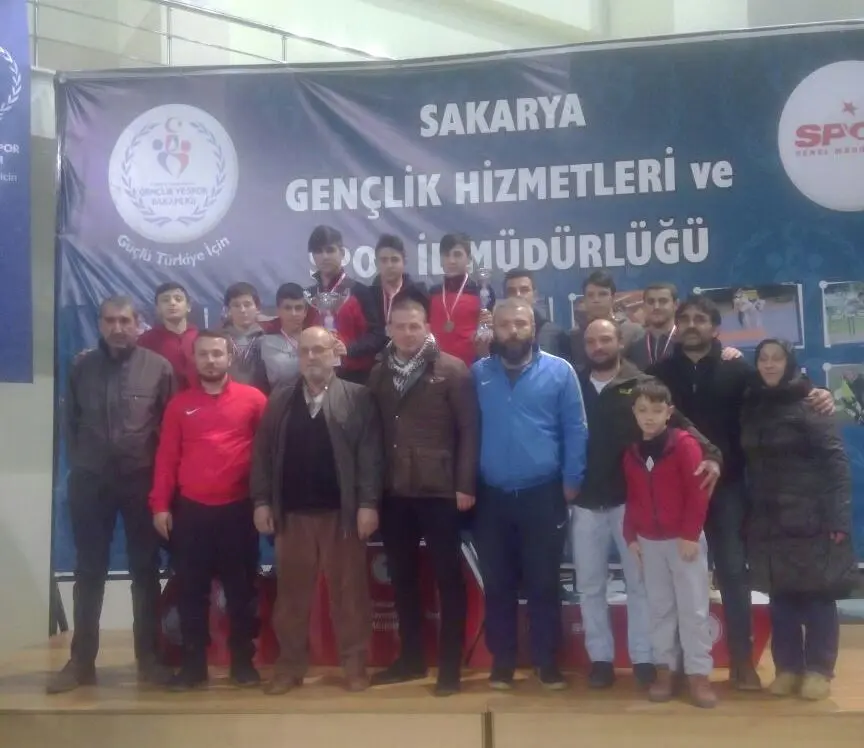Haber: Hendek Mesleki Teknik Anadolu Lisesi Sakarya’da Güreşlere Damga Vurdu - Galeri-1