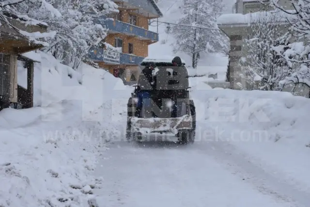 ZİRVEDE KAR KALINLIĞI 1 METREYE YAKLAŞTI