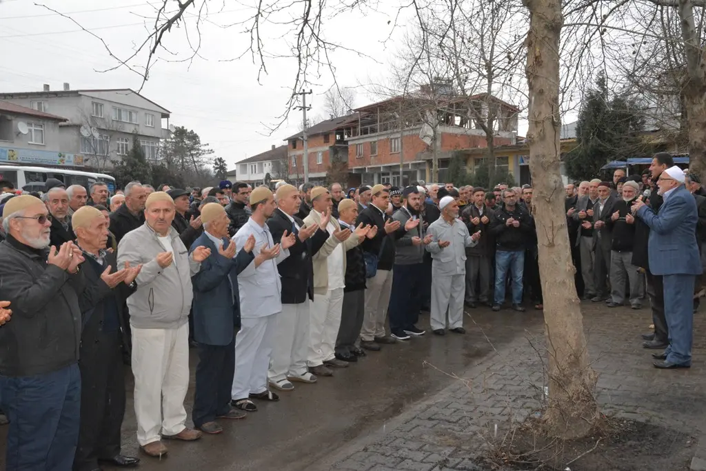 Haber: Puna’da Umre’ye Gidenler Dualarla Uğurlandı - Galeri-2
