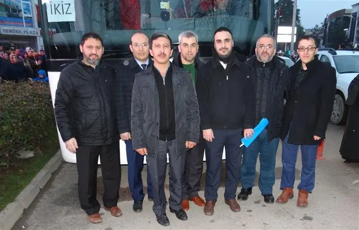 Haber: HENDEK MÜFTÜLÜĞÜ UMRECİLERİNİ UĞURLADI - Galeri-1