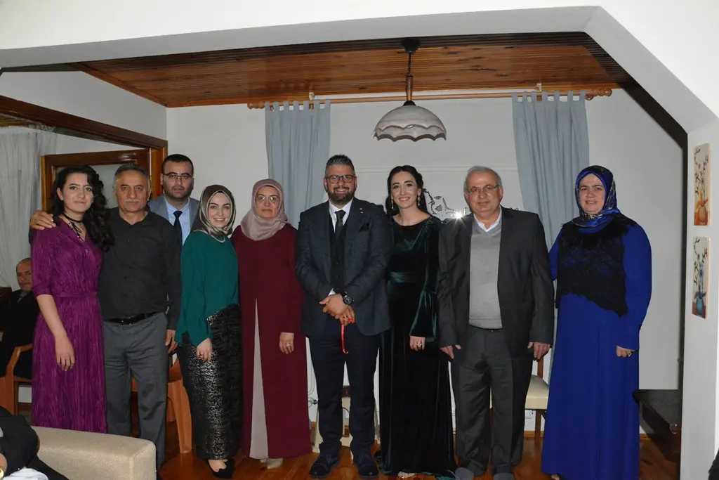 Haber: Mine ve Ömer Evlilik Yolunda İlk Adımı Attı - Galeri-5