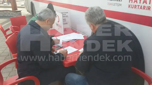 Babaoğlu ve Bağdatlı Kan Bağışında Bulundu