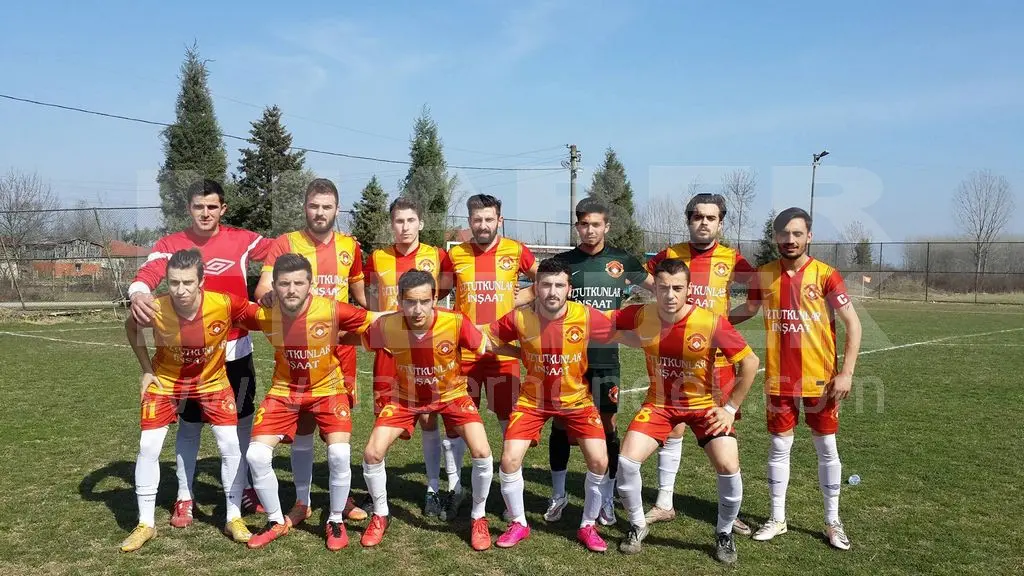 Haber: Hendek Akovaspor Kümede Kalmayı Garantiledi - Galeri-1