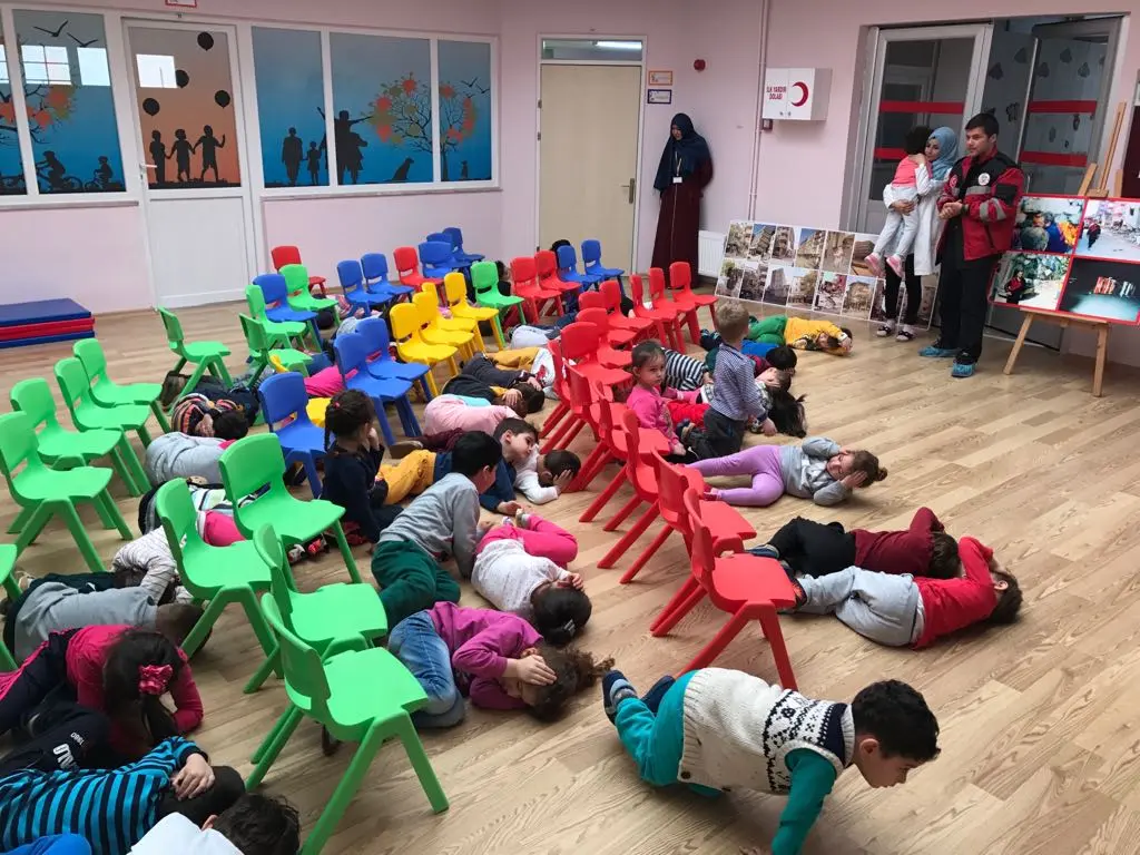 Haber: HAKUT’tan  Anaokulu Öğrencilerine Deprem Eğitimi - Galeri-3