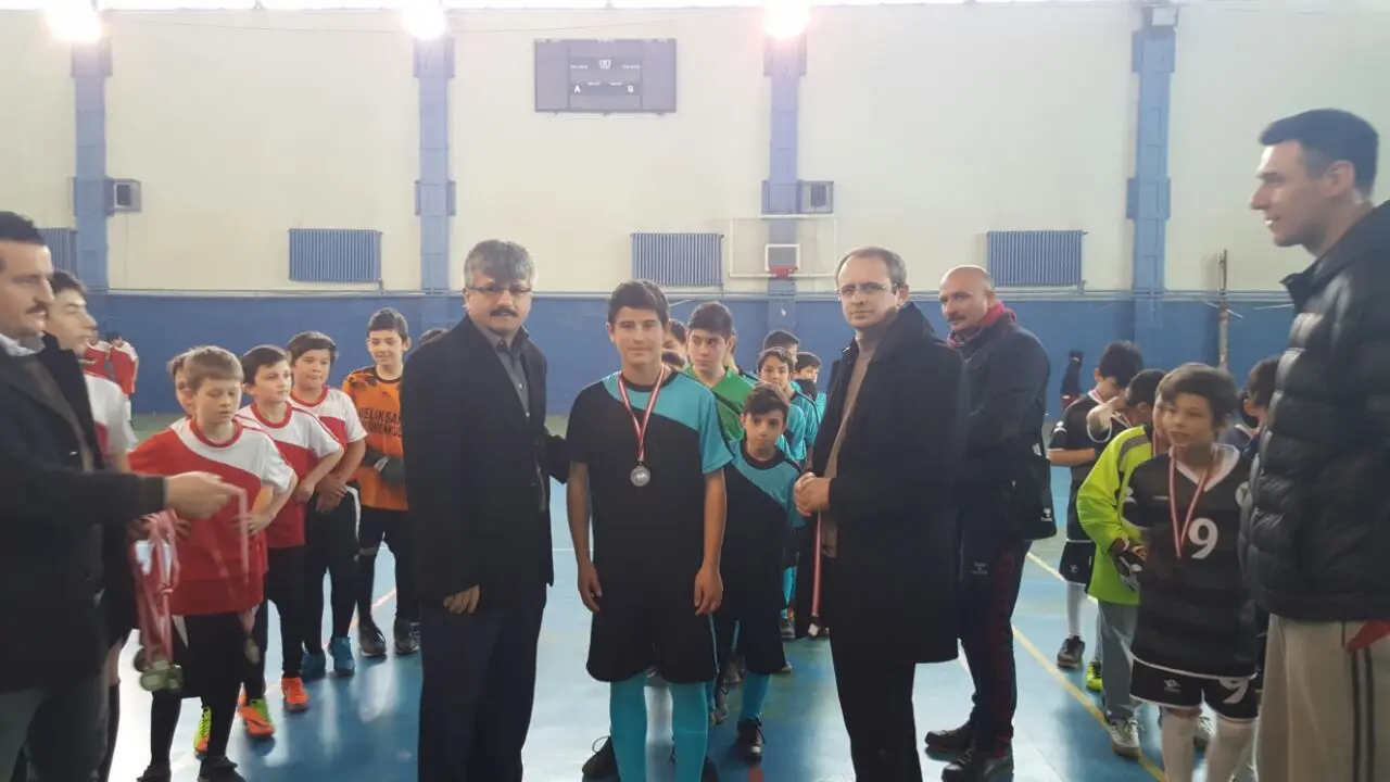 Haber: Okullar Arası Futsal Turnuvası Sona Erdi - Galeri-1