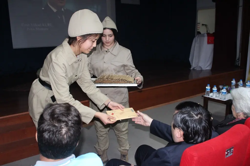 Haber: Mesleki Ve Teknik Anadolu Lisesi Şehitler Günü Programı - Galeri-2