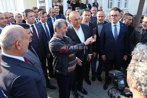 Haber: DIŞ İŞLERİ BAKANI HENDEK’İ ZİYARET ETTİ - Öne Çıkan