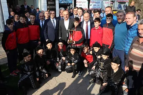 Haber: DIŞ İŞLERİ BAKANI HENDEK’İ ZİYARET ETTİ - Galeri-3