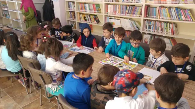 Yenimahalle Anaokulu Öğrencileri Kütüphanede