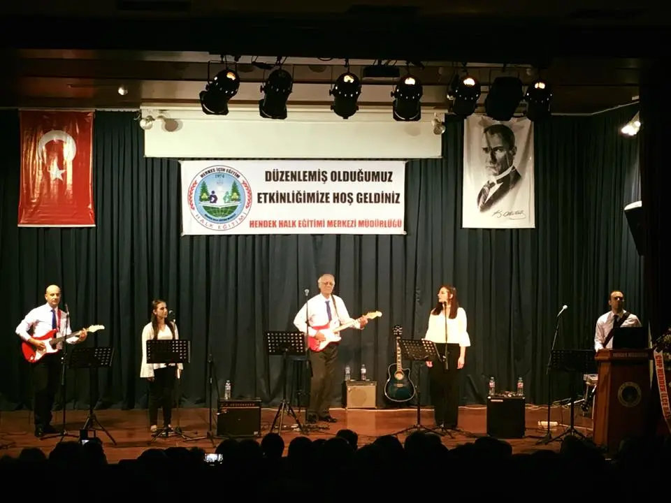 Haber: Konuk Ailesinden Muhteşem Pop Müzik Konseri - Galeri-1