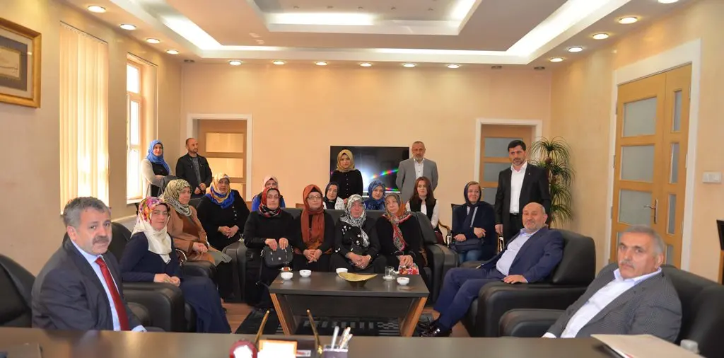 Haber: Milletvekili Dişli Hendek’teydi - Galeri-1