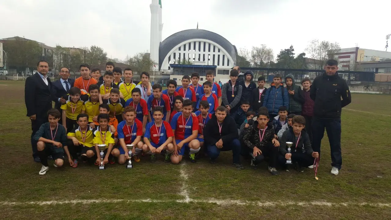 Haber: Okul Sporları Futbol Müsabakaları Sona Erdi - Öne Çıkan