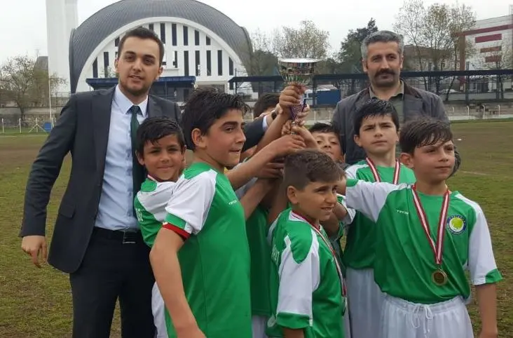 Haber: Hendek Yeşilyurt O.O. ve İ.H.O. şampiyon oldu - Galeri-1