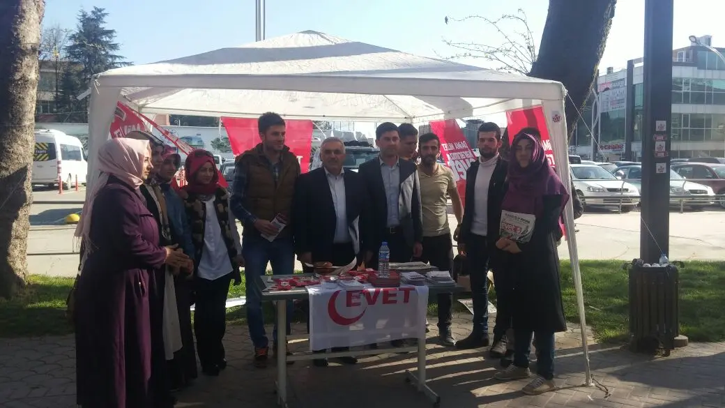 Haber: AK Parti Gençliğinden Evet Çadırı - Galeri-1