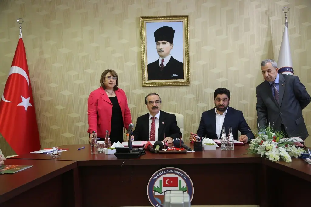 Haber: Hendek’li iş adamı Sunman İmam Hatip Ortaokulu Yaptırıyor - Galeri-1