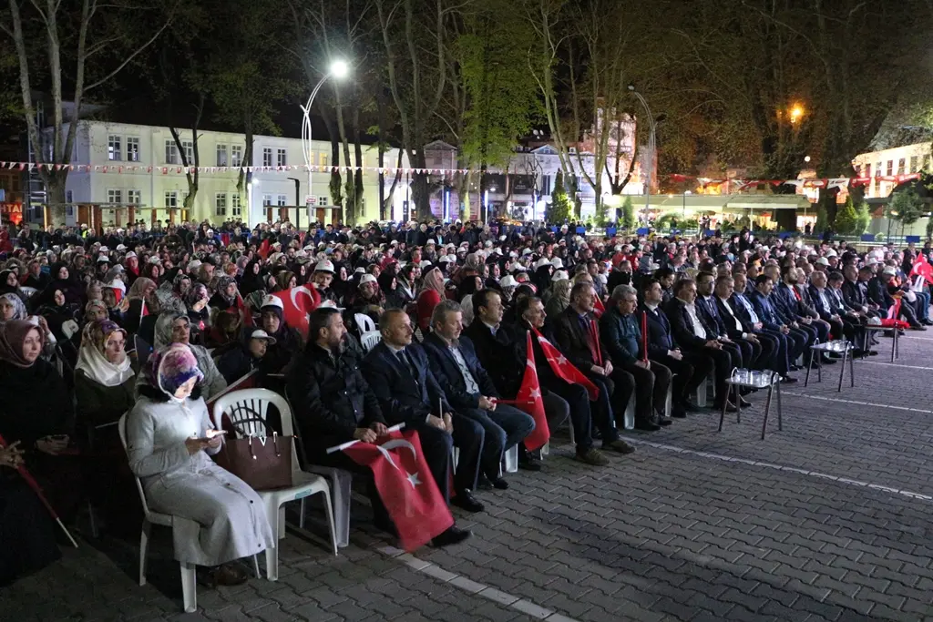 Haber: MİLLİ BİRLİK GECESİNE YOĞUN İLGİ - Galeri-5