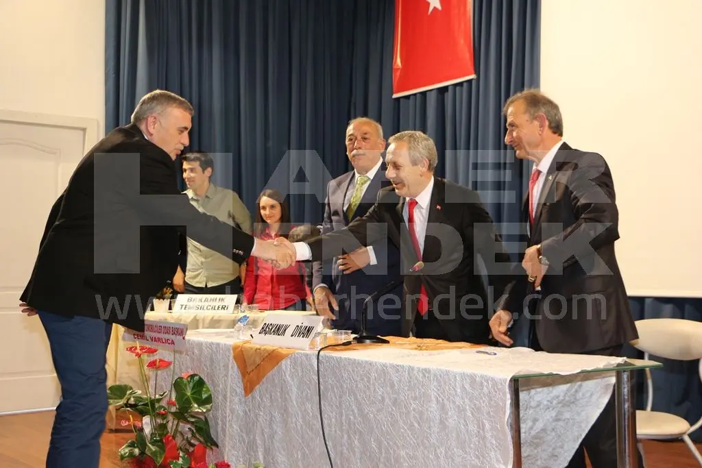 Haber: Hendek Esnaf ve Sanatkârlar Kredi ve Kefalet Kooperatifinde Üyeler Demirel İle Devam Dedi - Galeri-9