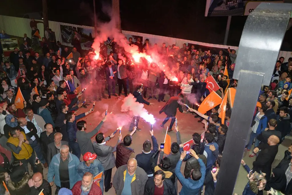 Haber: Hendek’te “ EVET “  kutlaması - Galeri-2