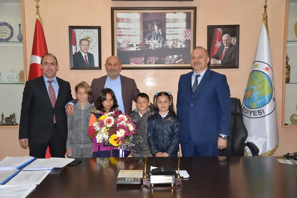 Haber: Akın, başkanlık koltuğuna oturdu - Galeri-1