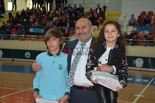 Haber: 23 NİSAN YENİ SALONDA KUTLANDI - Galeri-4