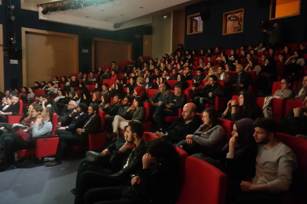 Haber: Oda Tiyatro'su Akm'de Boş Koltuk Bırakmadı - Galeri-1