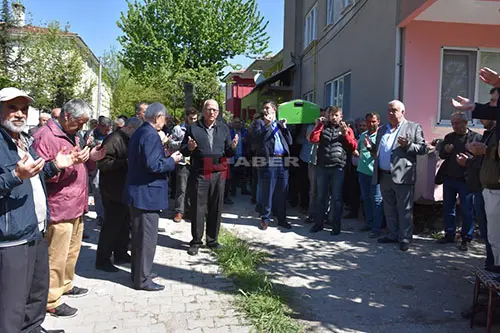 Haber: GENÇ YAŞTA VEFAT EDEN ZEYNEP DUALARLA SON YOLCULUĞUNA UĞURLANDI - Galeri-3