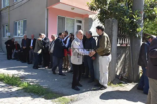 Haber: GENÇ YAŞTA VEFAT EDEN ZEYNEP DUALARLA SON YOLCULUĞUNA UĞURLANDI - Galeri-2