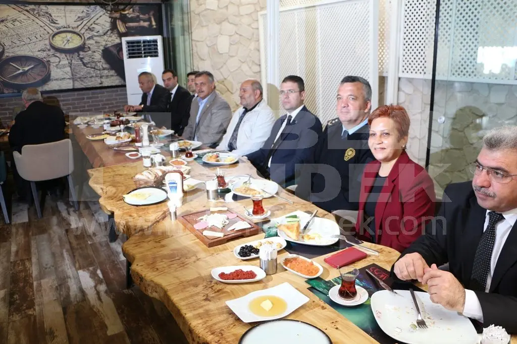 Haber: Muhtarlar Kahvaltıda Buluştu - Galeri-3