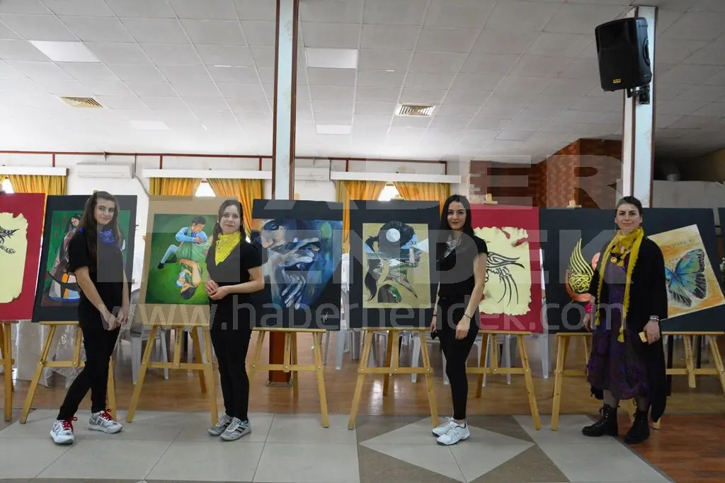 Haber: Hendek Lisesi Öğrencilerinin Resimleri Takdir Topladı - Galeri-3