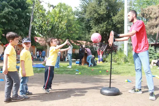 Minik Sporcular madalyalarını aldı.
