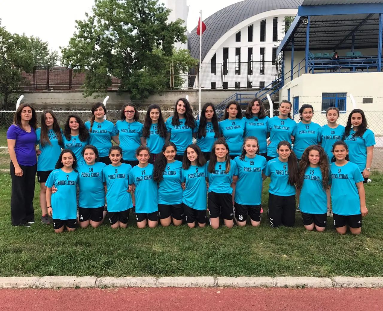 Haber: Gençlikspor Bayan Futbol Takımı Çalışmaları Hızlandırdı - Öne Çıkan