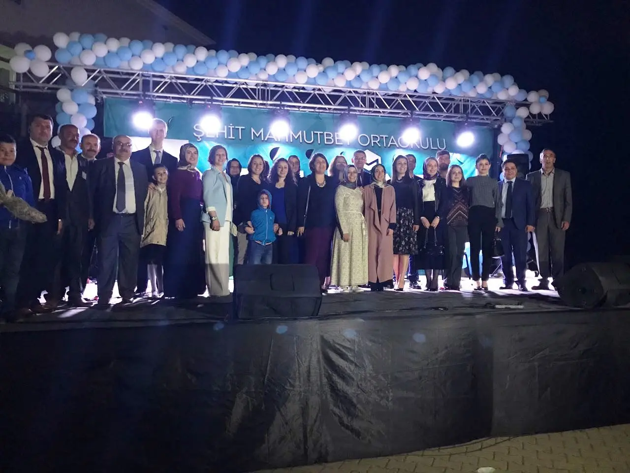 Haber: Şehit Mahmutbeyde Muhteşem Mezuniyet Töreni - Galeri-1