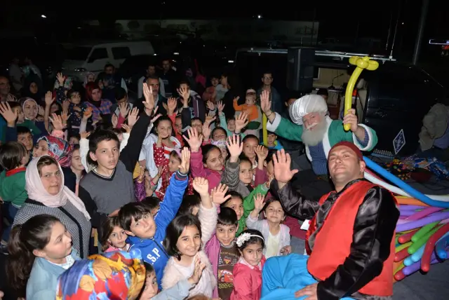 Çocuklar Nasrettin Hoca ile Eğlendi