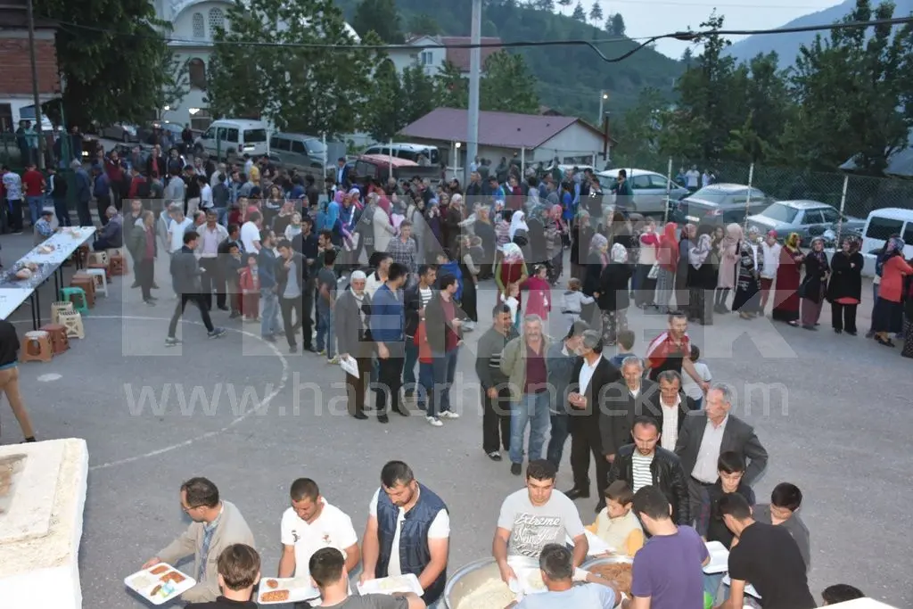 Haber: TORUNLARDAN ÖRNEK DAVRANIŞ - Galeri-4