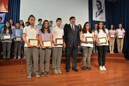 Haber: Hendek’in gururları ödüllerini aldı - Galeri-3