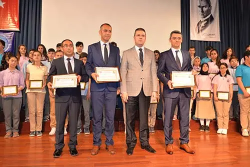 Haber: Hendek’in gururları ödüllerini aldı - Galeri-4