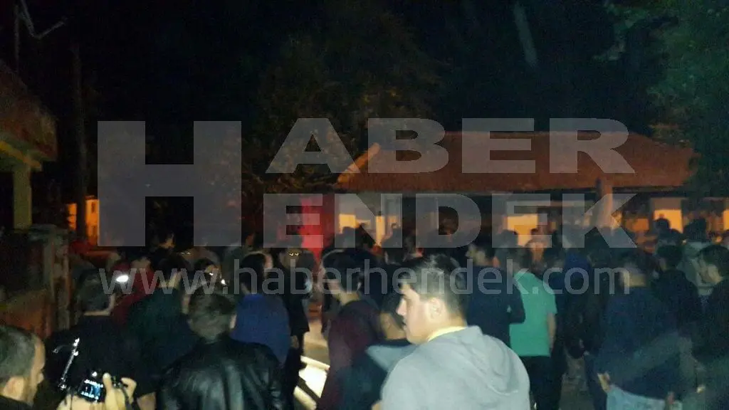 Haber: Hendek Ayağa Kalktı - Galeri-1