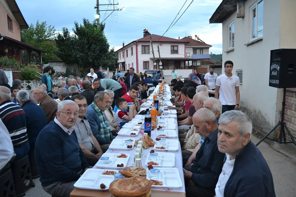 Haber: Kazimiye Köyü Yukarı Mahallede İftar Heyecanı - Galeri-2