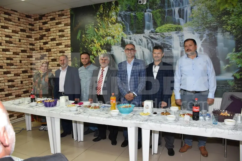 Haber: Esnaf Odası Başkan Adayı  Bedir İftar Verdi - Galeri-1