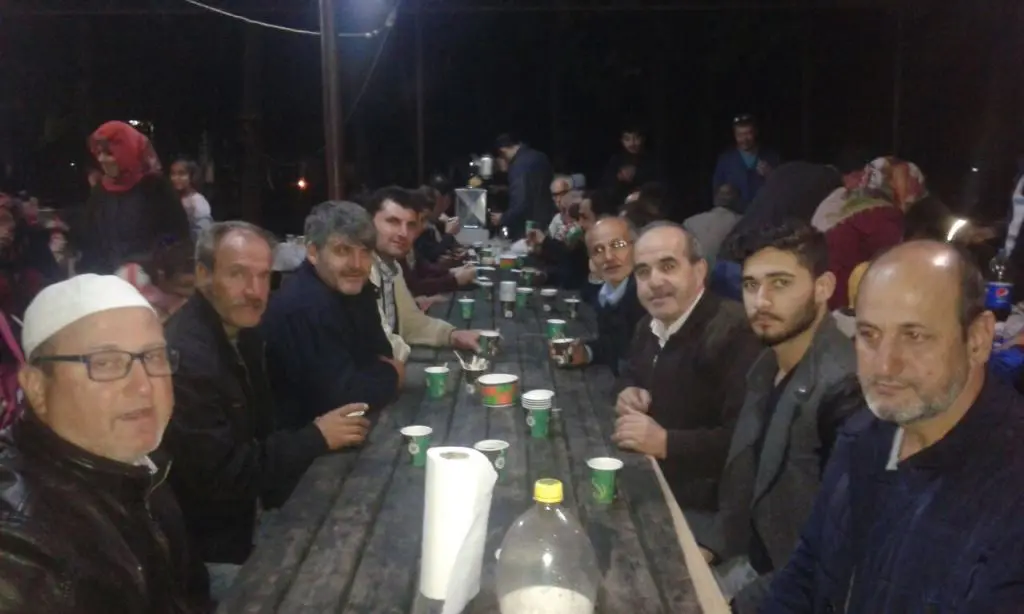 Haber: Halil İbrahim Hoca Sülalesi İftarda Buluştu - Galeri-1