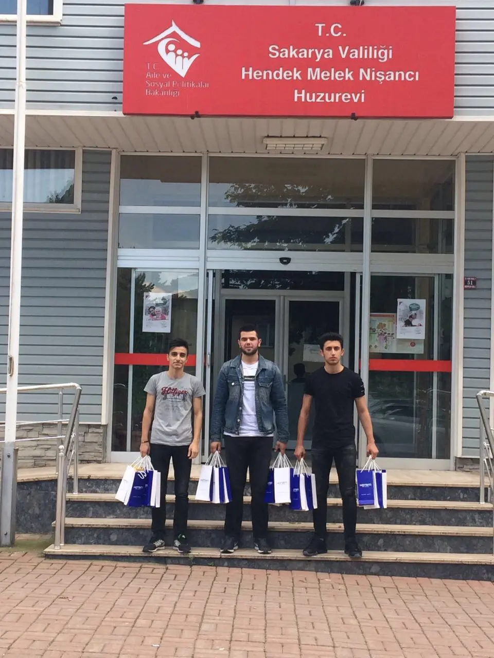 Haber: Öğrencilerden Örnek Davranış - Galeri-2