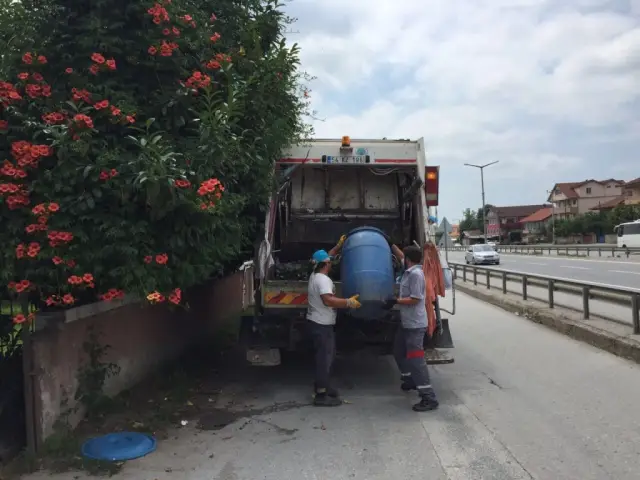 Temizlik personelinden bayram mesaisi