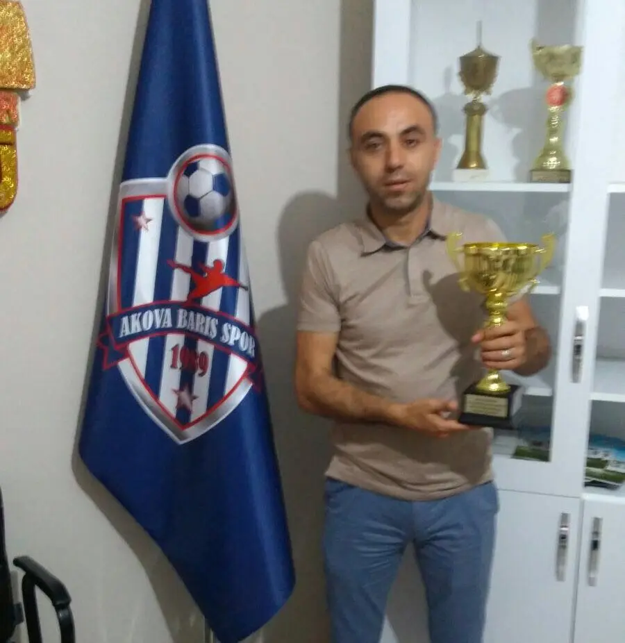 Haber: Başpehlivan Kupasını Akova Barışspor’a Hediye Etti - Galeri-2
