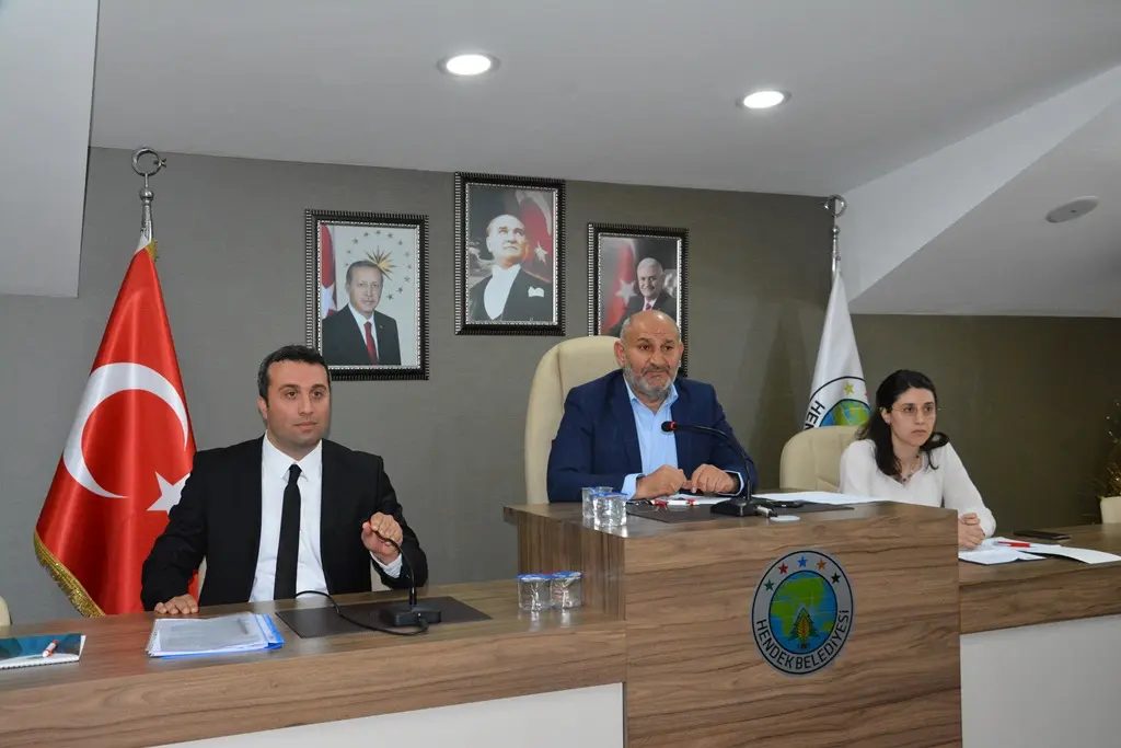 Haber: Belediye Meclis Toplantısında Protesto Ve Gerginlik - Galeri-3