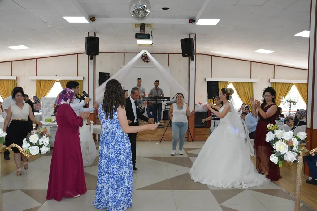 Haber: 112 Ekibinden Dilek ve Orhan Bir Ömür Hayata Evet Dedi - Galeri-5