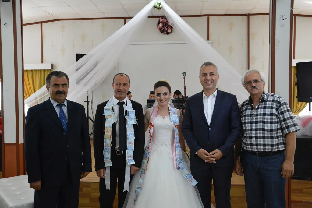 Haber: 112 Ekibinden Dilek ve Orhan Bir Ömür Hayata Evet Dedi - Galeri-1